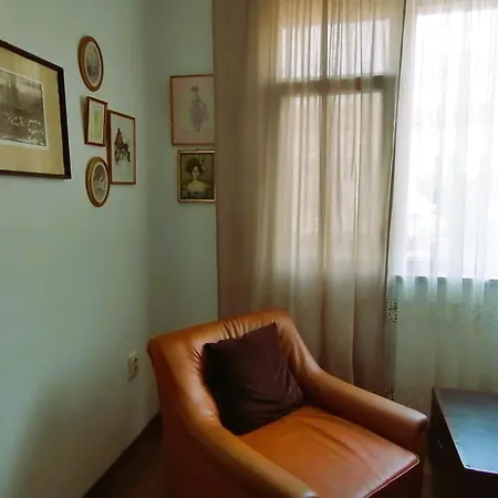 оазис 1 във Warna